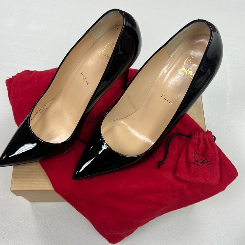 Women’s Christian Louboutin Pigalle 100 Patent Blqck Size 40.5
